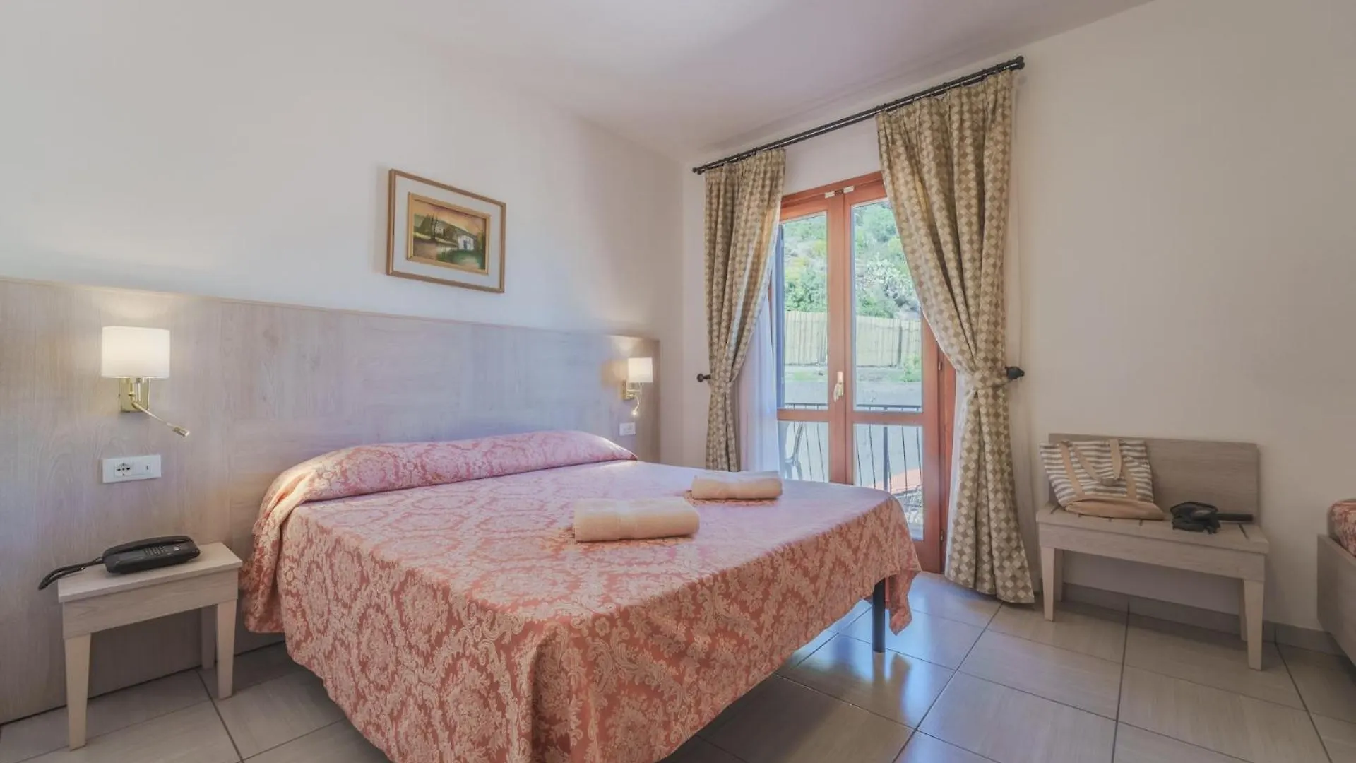 Hotel Lo Scirocco Fetovaia Italy