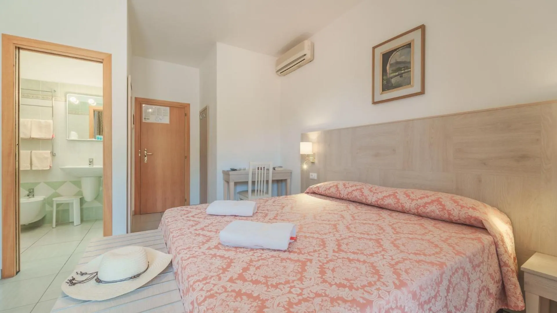 Hotel Lo Scirocco Fetovaia Italy