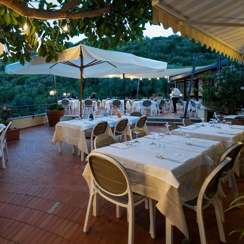 ***  Hotel Lo Scirocco Fetovaia Italy